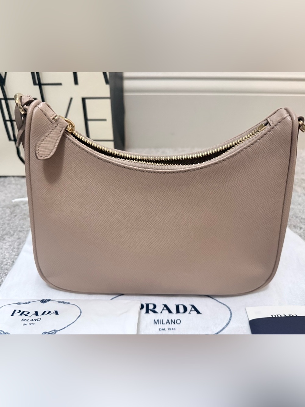Prada Re-edition - Picture 6 of 16
